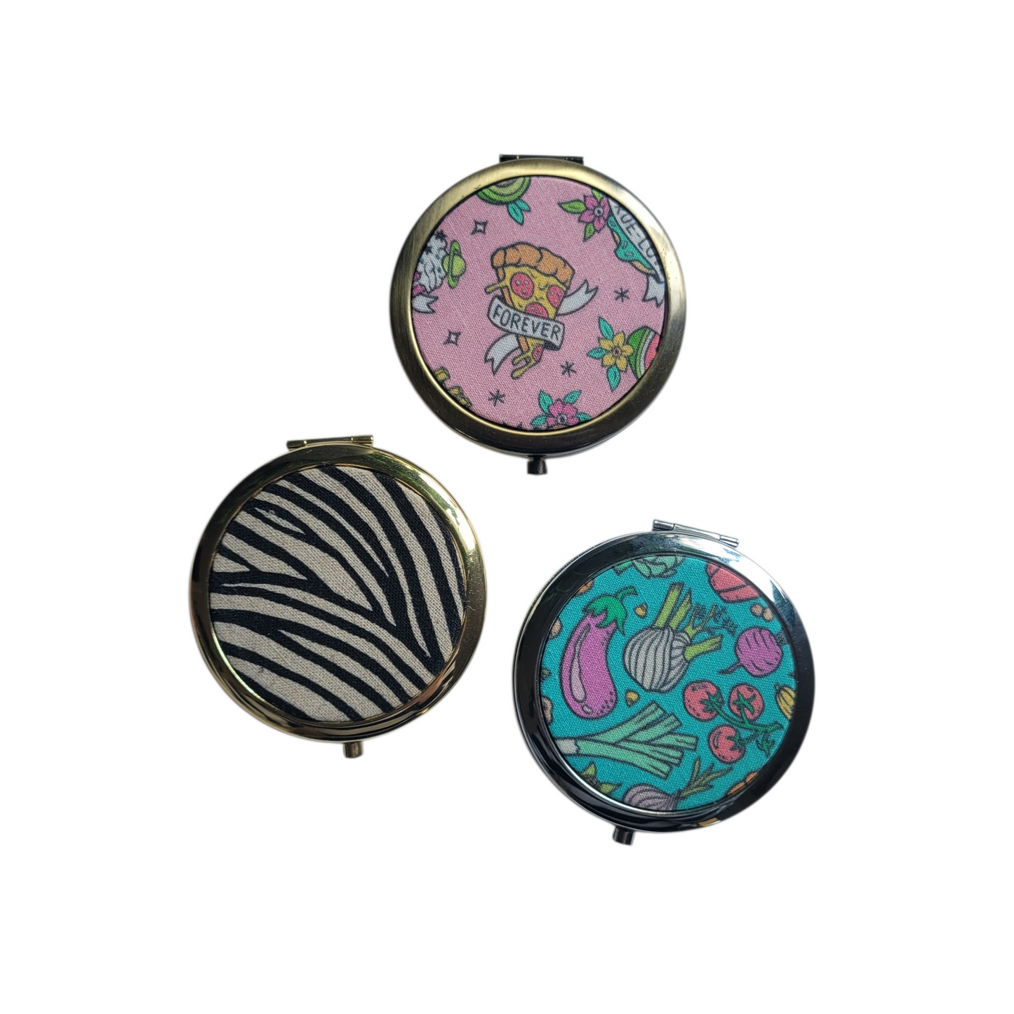 Large (non-embroidered) pillbox - triple compartment.